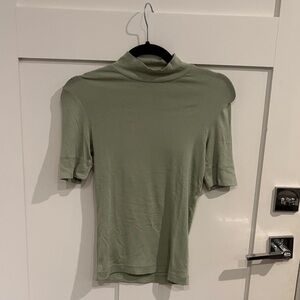 Everlane Sage Green Short Sleeve Tee